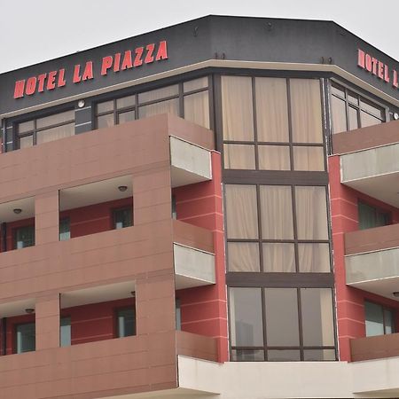 La Piazza Primorsko Rooms & Apartments Kültér fotó