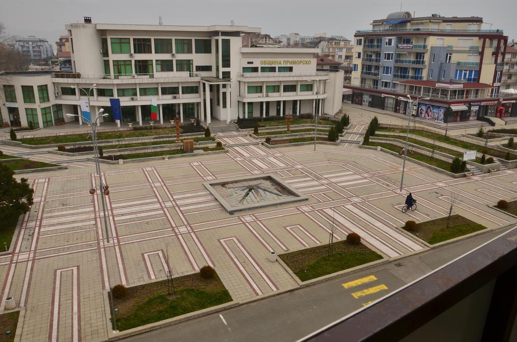 La Piazza Primorsko Rooms & Apartments Kültér fotó