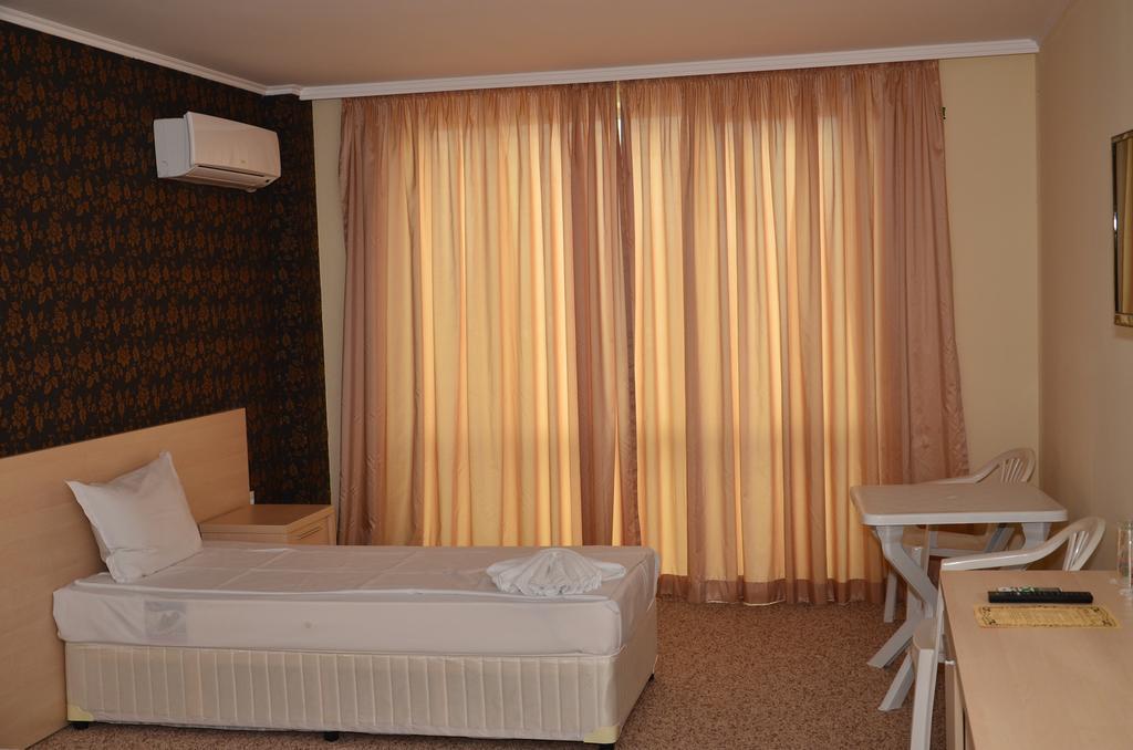 La Piazza Primorsko Rooms & Apartments Szoba fotó